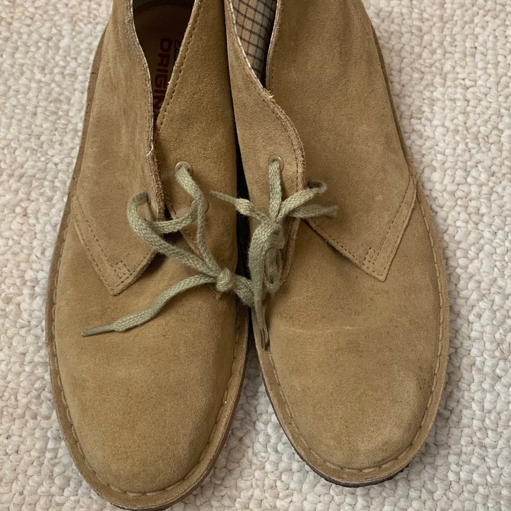 Clarks Desert Boots Women's Size 7.5